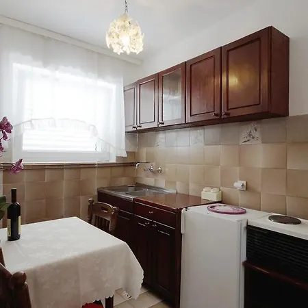 Mikovic Apartament *