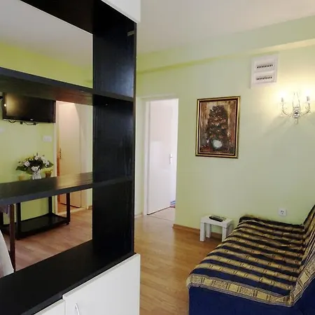 Mikovic Apartament *